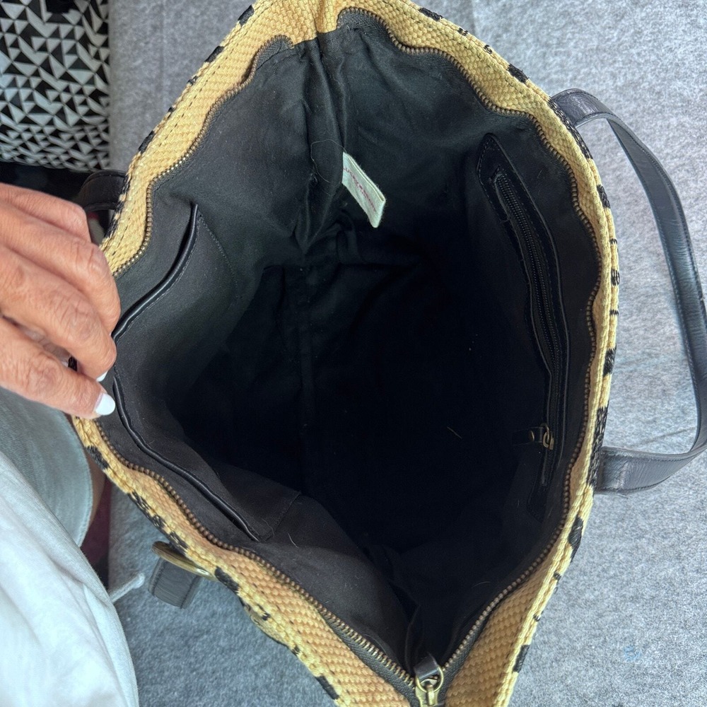 Lucky Brand Cassis Top Zip Tan Black Embroidered Boho Tote Shoulder Bag - Picture 7 of 7